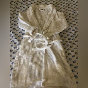 Women's White Waffle Knit Robe